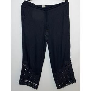 Anthropologie E by Eloise Swiss‎ Dot Capri Pants With Crochet Lace Hem - Size XS